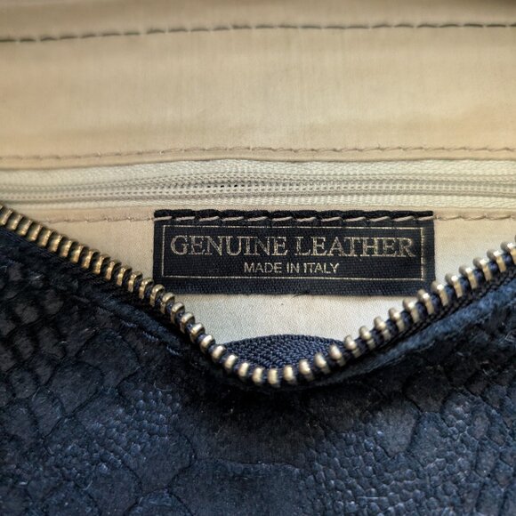 Gorgeous Vintage Italian black textured Leather Clutch/Crossbody Bag - Picture 11 of 16